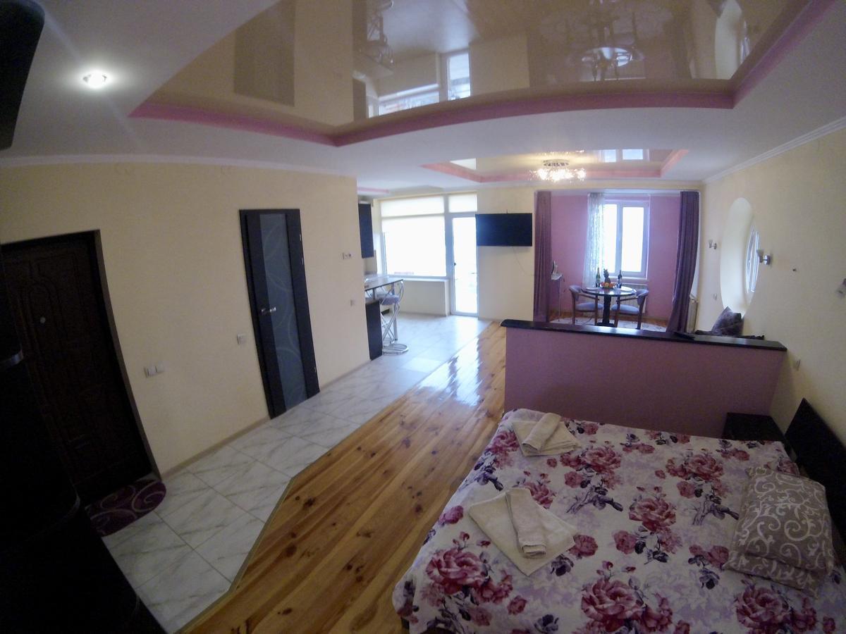 In The Center Apartment *